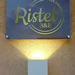 Ristel ベッド・アンド・ブレックファスト